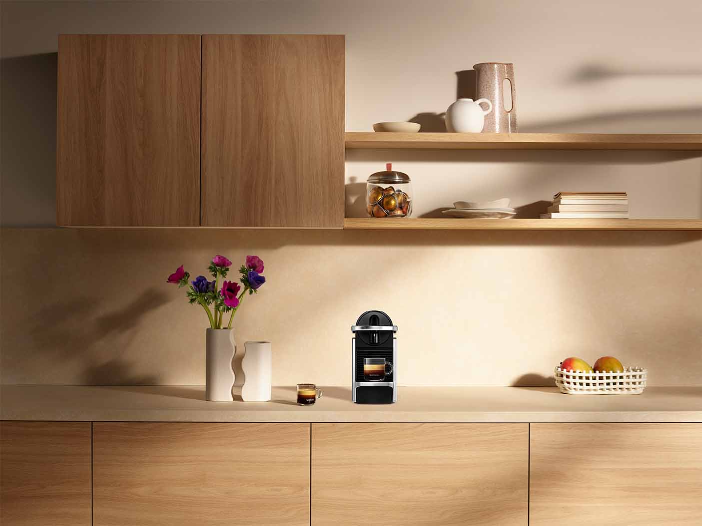 【美品】Nespresso PIXIE II (昨年11月購入・使用回数50回 美品】Nespresso PIXIE II (昨年11月購入・使用回数50回 - メルカリ